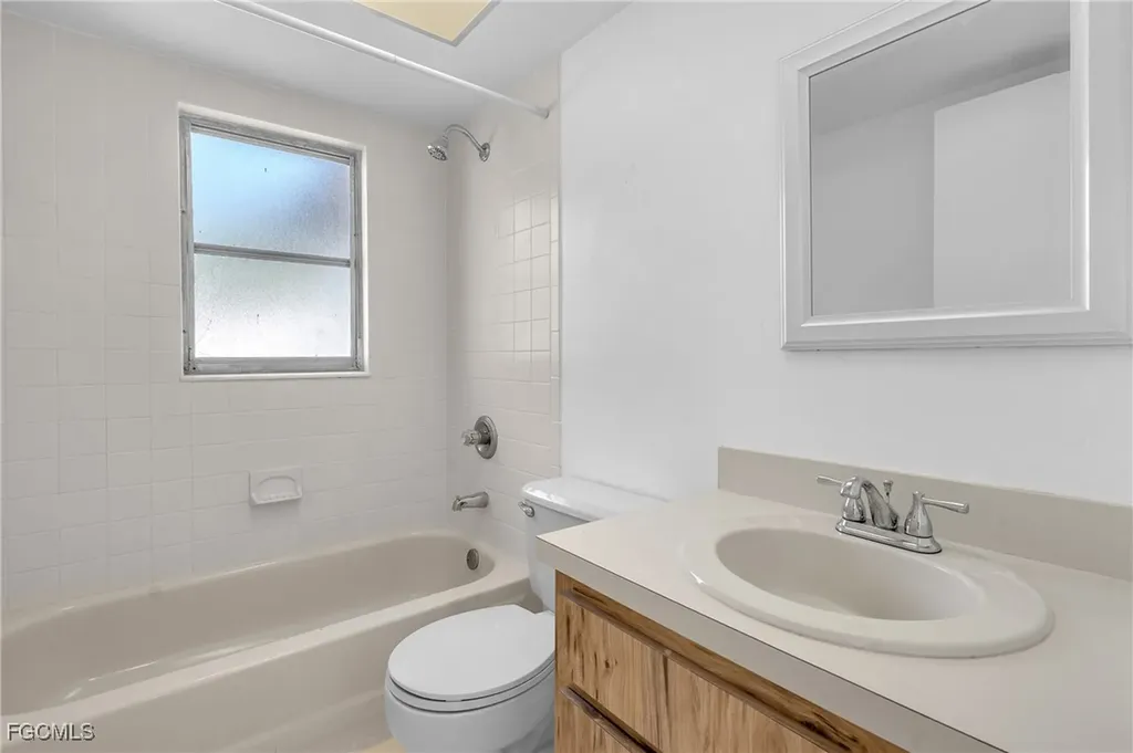 1957 Coral Point Drive Cape Coral FL 33990