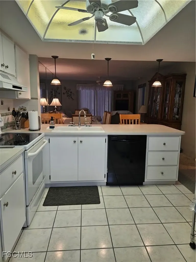 12274 SW Egret Circle Lake Suzy FL 34269