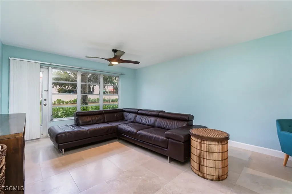 3574 Antarctic Circle Naples FL 34112