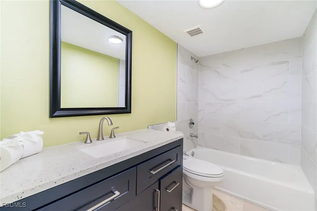 3574 Antarctic Circle Naples FL 34112