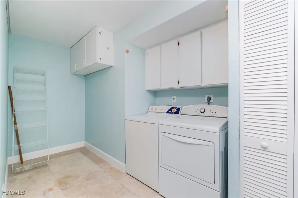 3574 Antarctic Circle Naples FL 34112