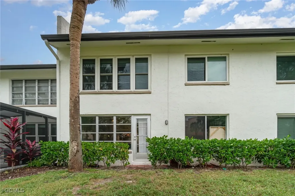 3574 Antarctic Circle Naples FL 34112