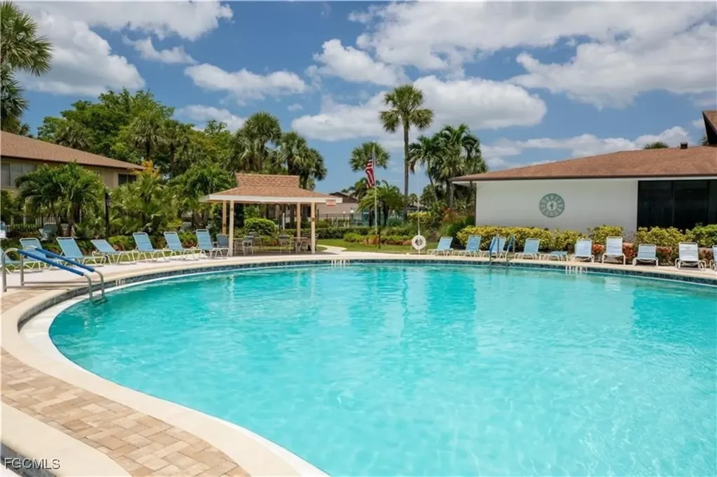 3574 Antarctic Circle Naples FL 34112