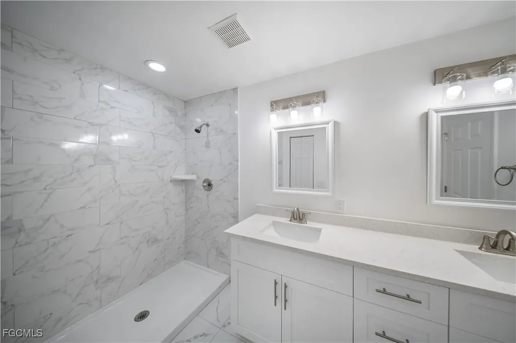 1235 NW 33rd Place Cape Coral FL 33993