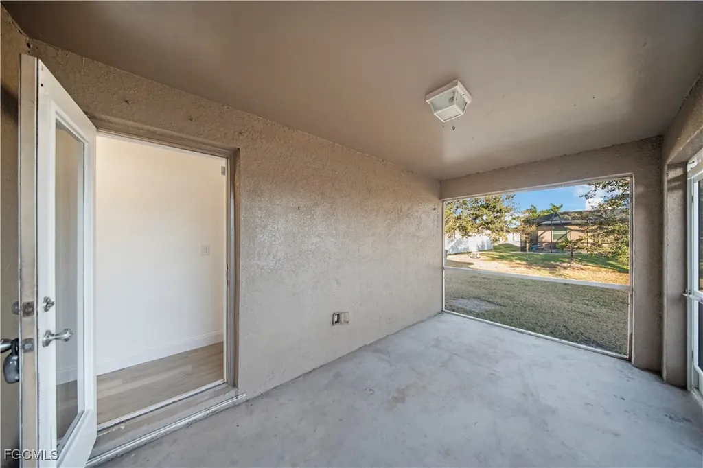 1235 NW 33rd Place Cape Coral FL 33993