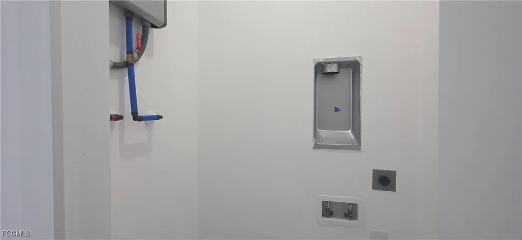 925 Chenault Street Lehigh Acres FL 33974