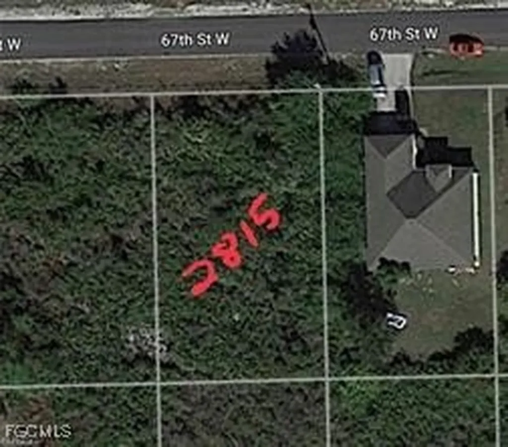 2815 67th Street W Lehigh Acres FL 33971