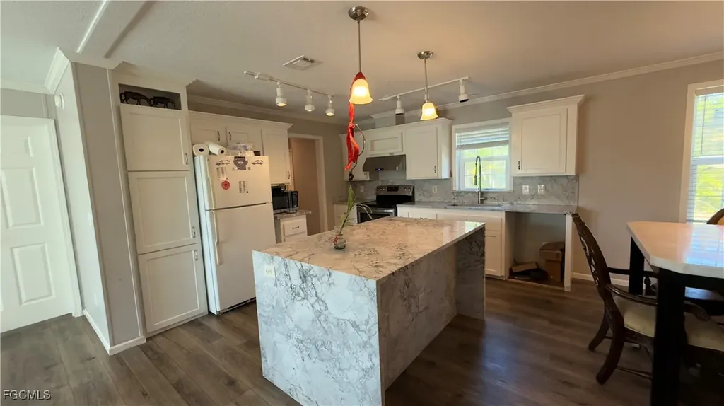 28119 Crescent Lake Drive Punta Gorda FL 33955