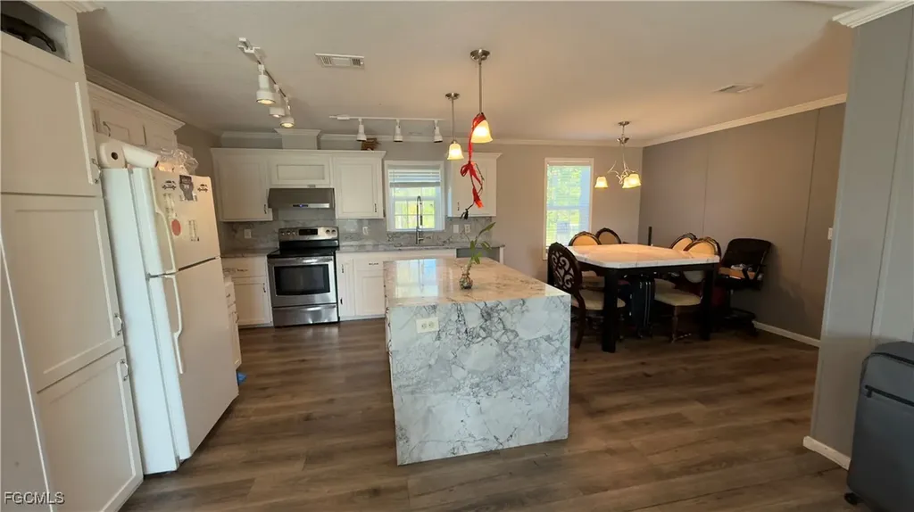 28119 Crescent Lake Drive Punta Gorda FL 33955