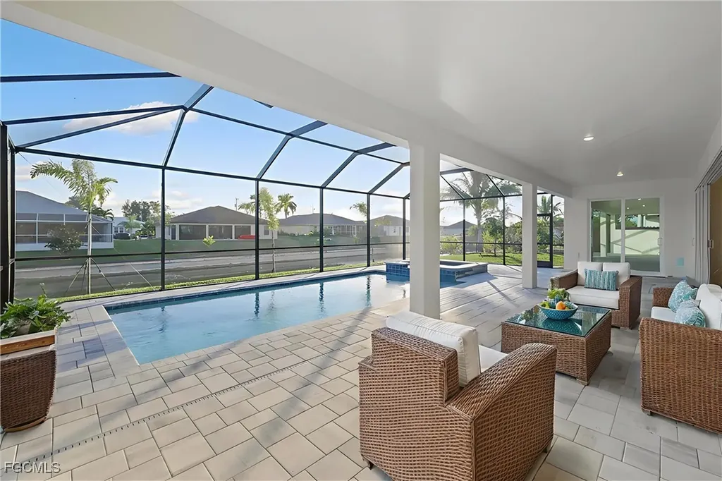 334 SW 23rd Street Cape Coral FL 33991