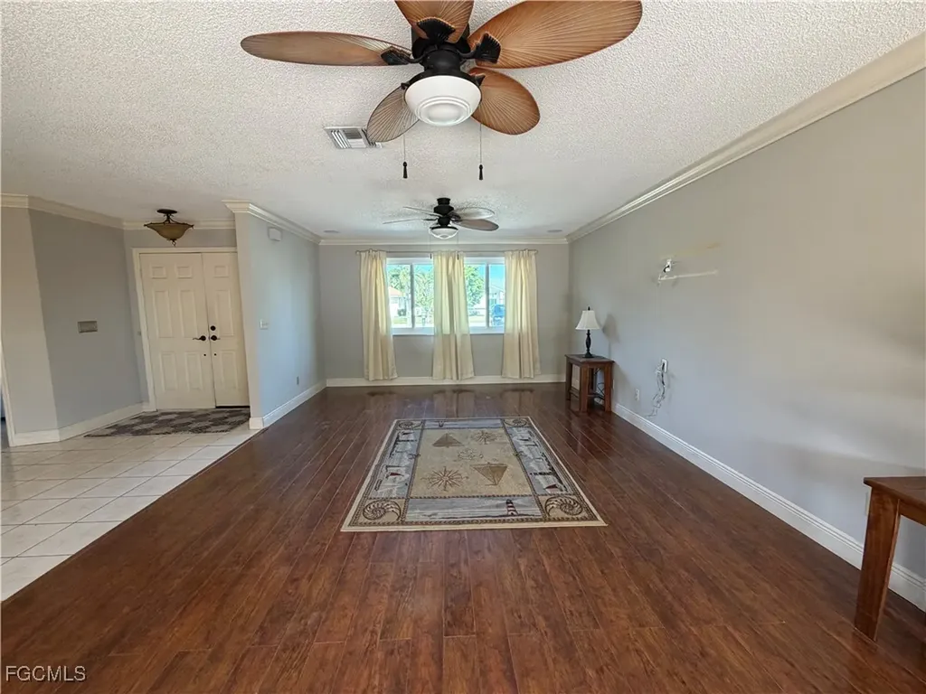 1410 SE 1st Terrace Cape Coral FL 33990