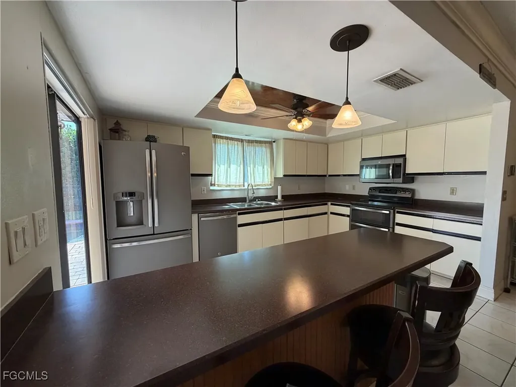 1410 SE 1st Terrace Cape Coral FL 33990