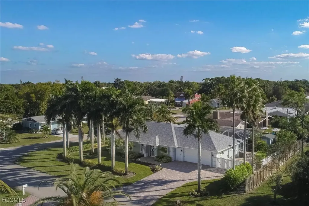 60 4th Street Bonita Springs FL 34134