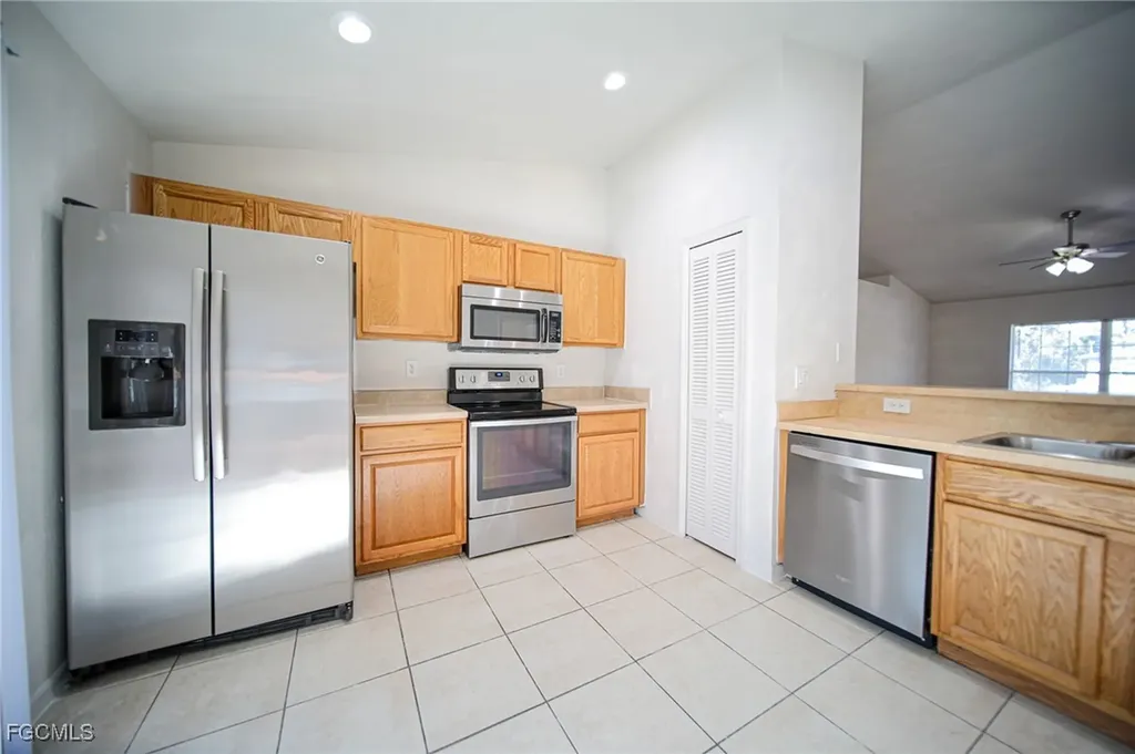 3209 48th Street W Lehigh Acres FL 33971