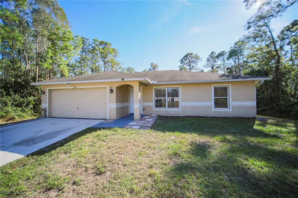 3209 48th Street W Lehigh Acres FL 33971