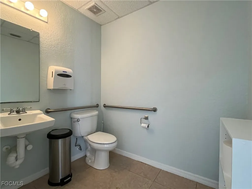 4519 SE 16th Place Cape Coral FL 33904