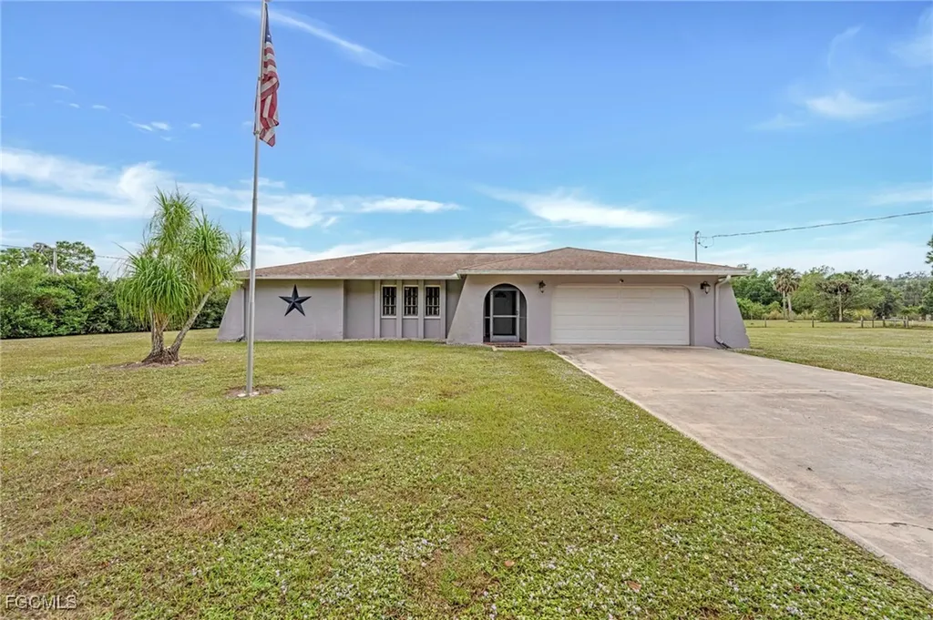 Fort Myers FL, 14501 Old Olga Road