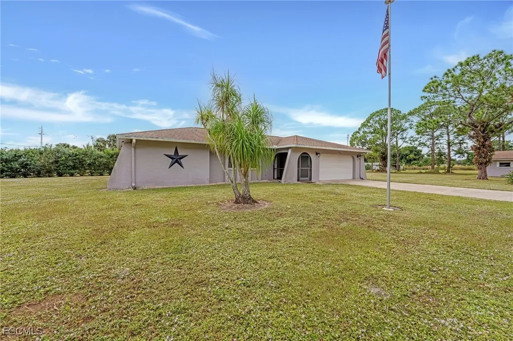 14501 Old Olga Road Fort Myers FL 33905