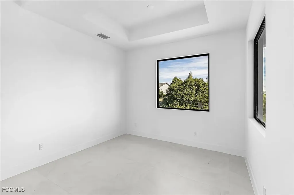 127 NW 14th Avenue Cape Coral FL 33993