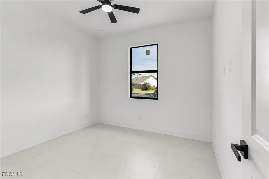 127 NW 14th Avenue Cape Coral FL 33993