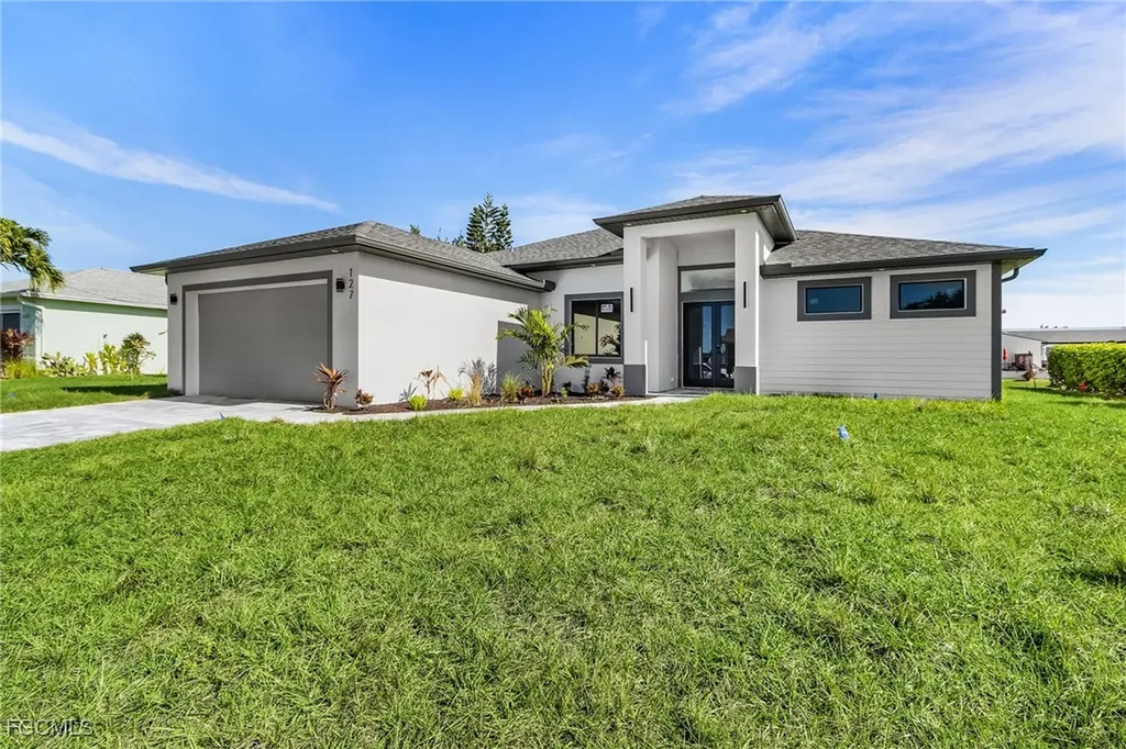 127 NW 14th Avenue Cape Coral FL 33993