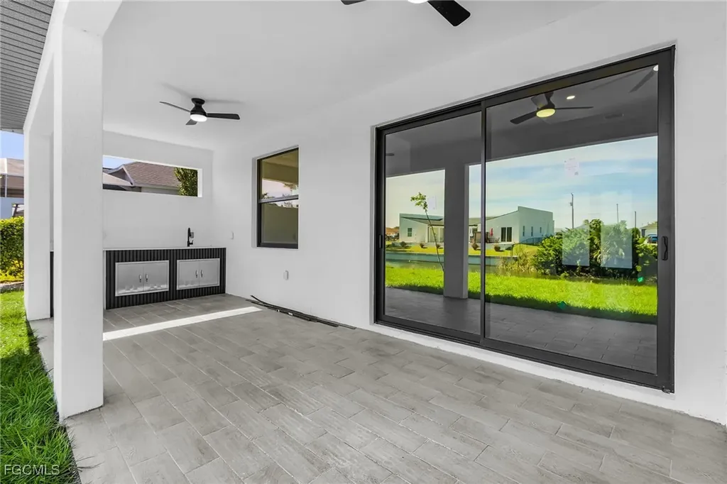 127 NW 14th Avenue Cape Coral FL 33993