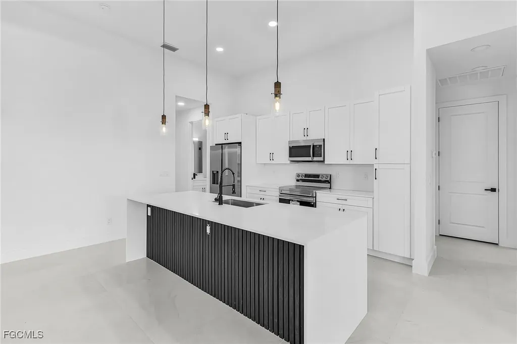 127 NW 14th Avenue Cape Coral FL 33993