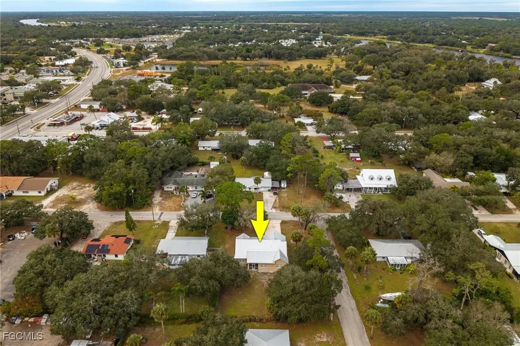 109 Florida Street Labelle FL 33935