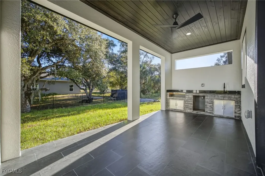 6050 N Moss Circle Labelle FL 33935