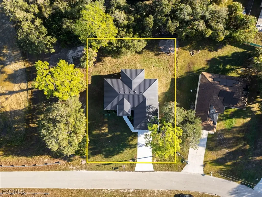 6050 N Moss Circle Labelle FL 33935