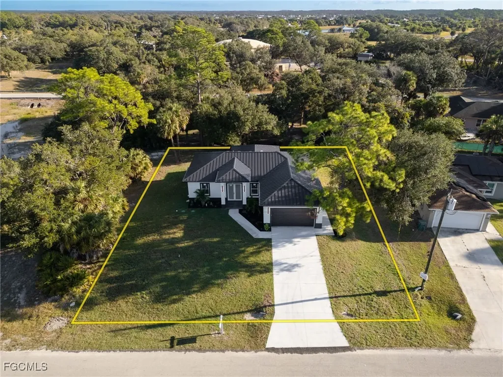 6050 N Moss Circle Labelle FL 33935