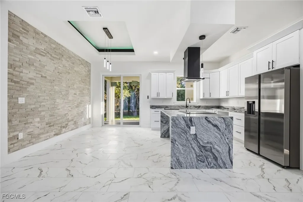 6050 N Moss Circle Labelle FL 33935