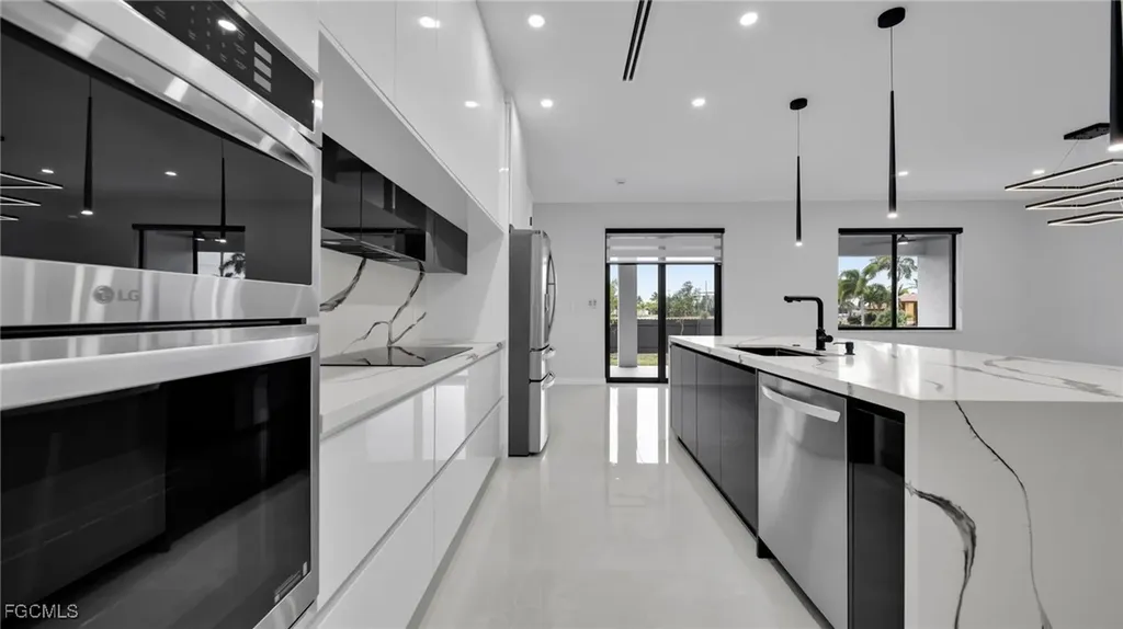 910 NW 36th Place Cape Coral FL 33993