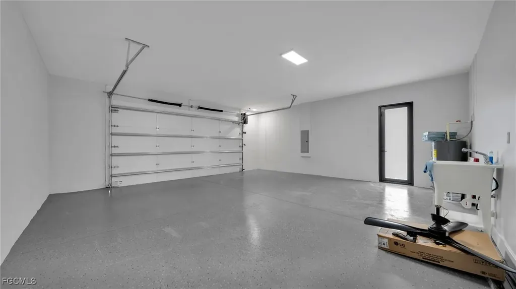 910 NW 36th Place Cape Coral FL 33993