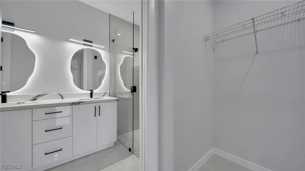 910 NW 36th Place Cape Coral FL 33993