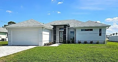3027 SW 16th Place Cape Coral FL 33914