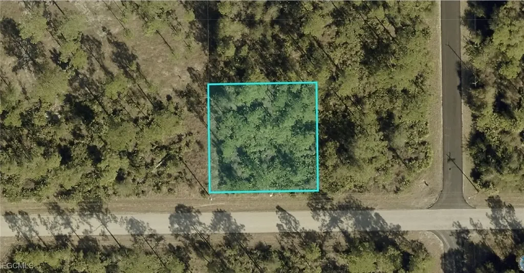4105 E 2nd Street Lehigh Acres FL 33936