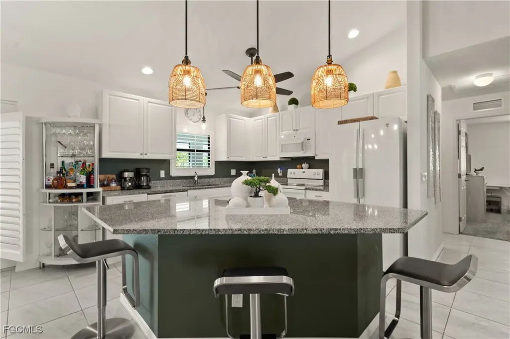 3902 NW 33rd Avenue Cape Coral FL 33993