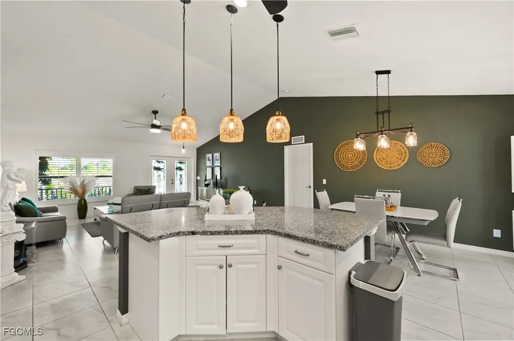 3902 NW 33rd Avenue Cape Coral FL 33993