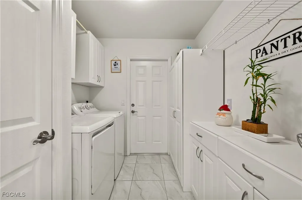 3902 NW 33rd Avenue Cape Coral FL 33993