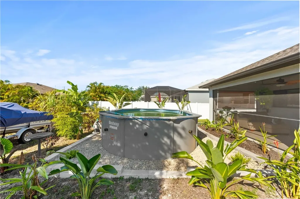 3902 NW 33rd Avenue Cape Coral FL 33993