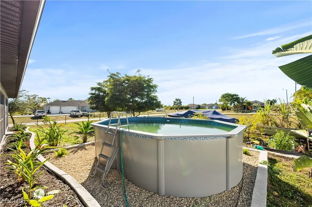 3902 NW 33rd Avenue Cape Coral FL 33993