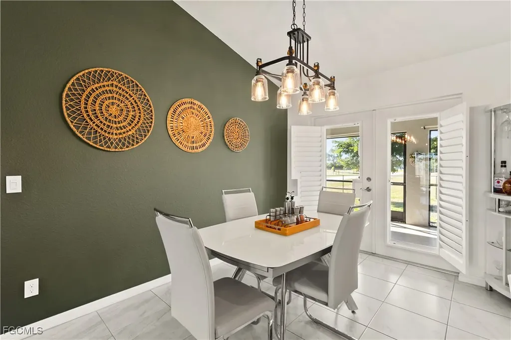 3902 NW 33rd Avenue Cape Coral FL 33993