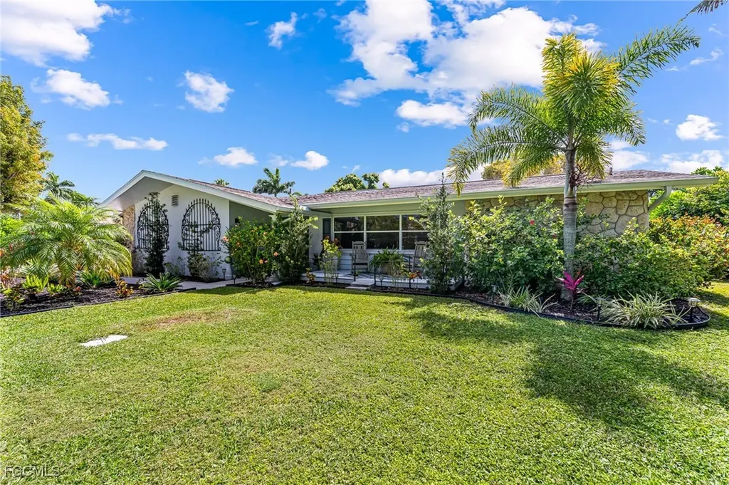 6519 E Town And River Road Fort Myers FL 33919