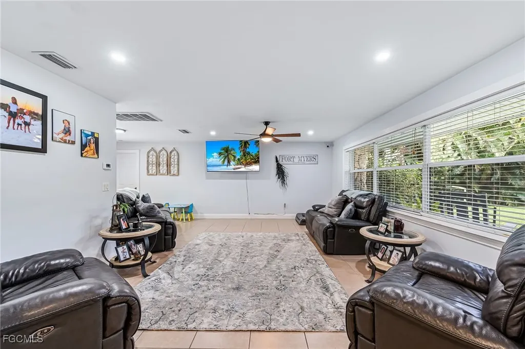 6519 E Town And River Road Fort Myers FL 33919