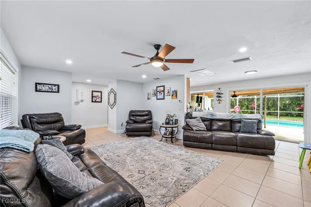 6519 E Town And River Road Fort Myers FL 33919