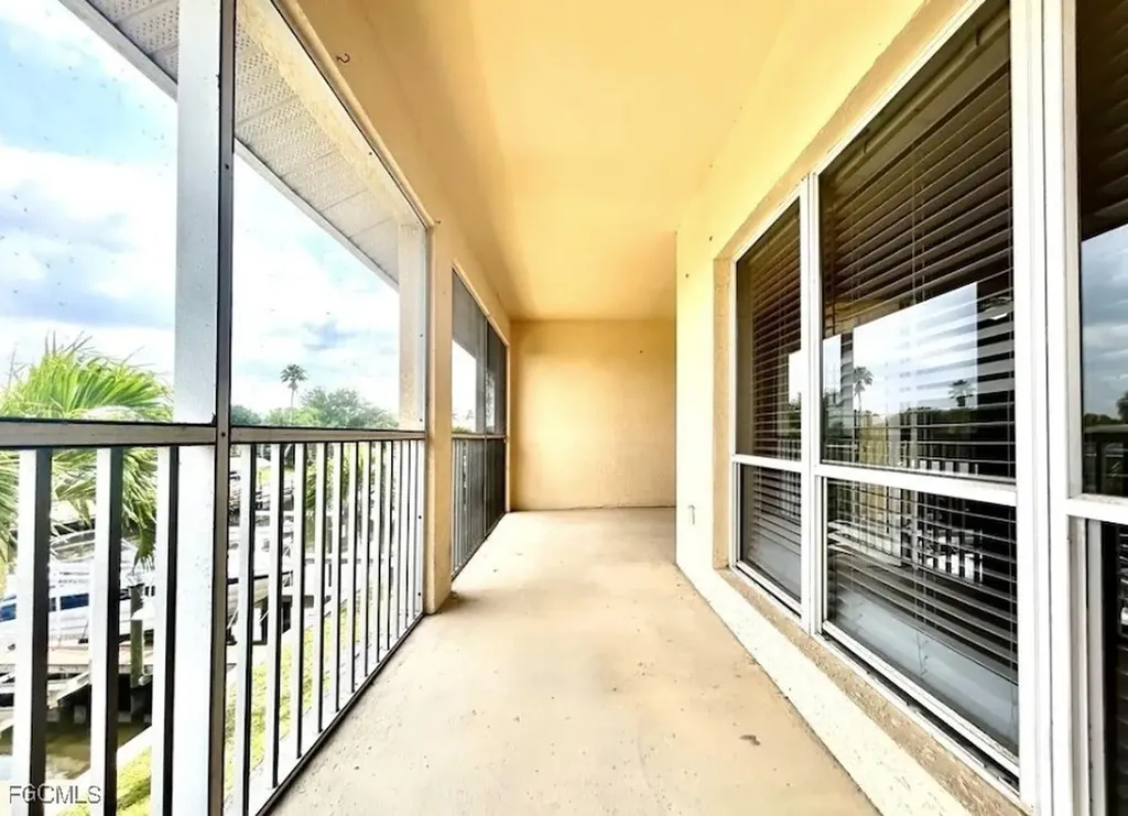 909 SW 47th Terrace Cape Coral FL 33914
