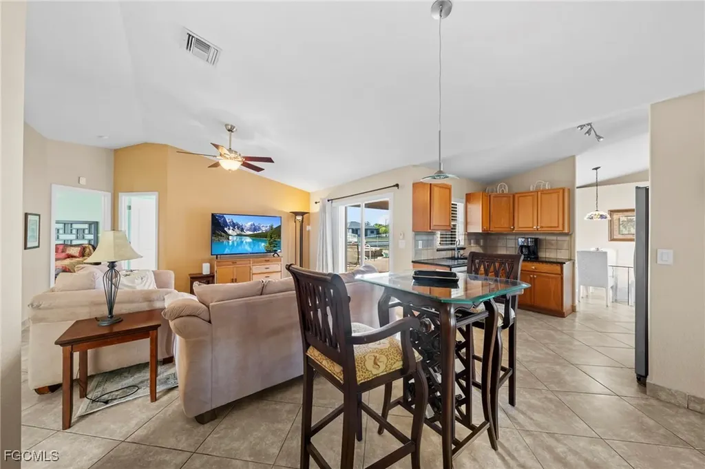 1520 NE 2nd Terrace Cape Coral FL 33909