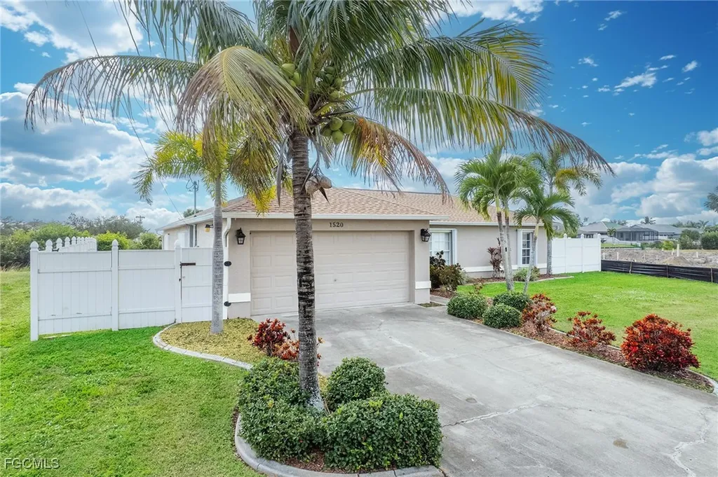 1520 NE 2nd Terrace Cape Coral FL 33909