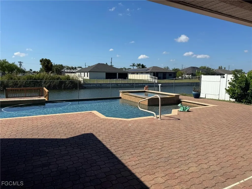 1520 NE 2nd Terrace Cape Coral FL 33909